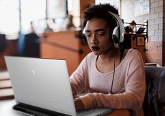 Das Alienware m15 R4 könnte schon bald als R5 Ryzen Edition angeboten werden. (Bild: Dell)