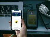 Die G-Technology ArmorLock NVMe SSD muss über eine App entsperrt werden, bevor man auf die Daten zugreifen kann. (Bild: Western Digital)