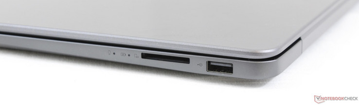 Rechts: SD-Kartenleser, USB 2.0