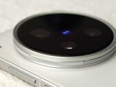 Bei der Entwicklung des Vivo X300 Ultra steht offenbar auch ein kontinuierlicher Zoom auf der Todoliste. (Bild: Weibo)