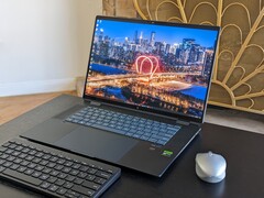 HP Spectre x360 16 Convertible im Test: Jetzt mit 55 W GeForce RTX 4050 Grafik