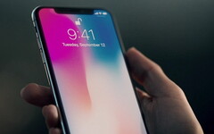 iPhone X: Angeblich bleibt Samsung wegen Apple auf Millionen OLED-Panels sitzen.