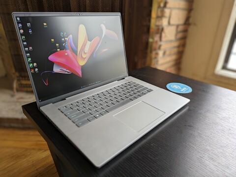 Dell Inspiron 16 Plus 7630 Laptop-Test: Die 60-W-GeForce-RTX-4060 ist gar nicht so schlecht