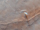 Staubteufel auf dem Mars (Bildquelle: ESA, TGO, und CaSSIS; zugeschnitten)