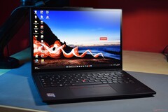Das Lenovo ThinkPad X13 Yoga Gen 4 kostet mit Core i7 jetzt nur 899 Euro (Bildquelle: Benjamin Herzig)