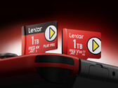 Lexars neue Play-Pro-Karten (links) arbeiten mit MicroSD Express. (Bildquelle: Lexar)