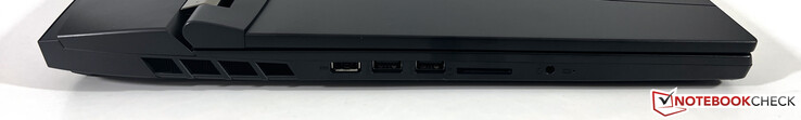 Links: Netzteil, 2x USB-A 3.2 Gen2 (10 Gbit/s), SD-Kartenleser, 3,5-mm-Audio