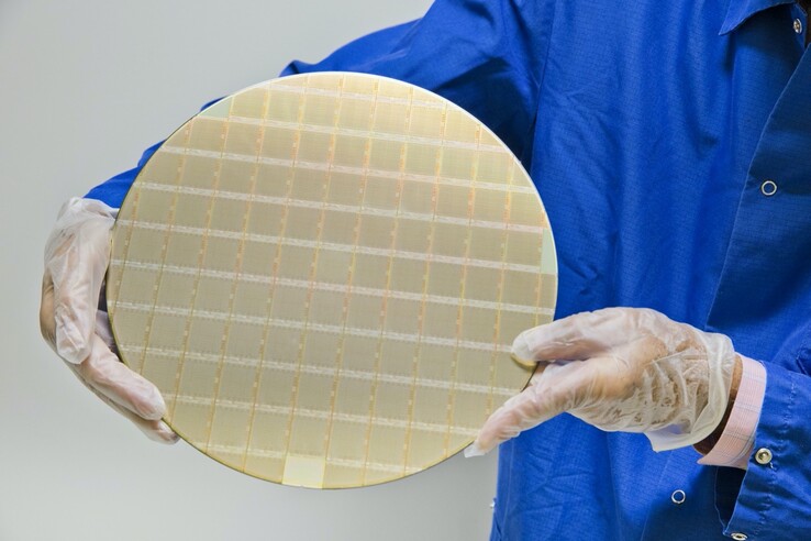 Der erste 7 nm-Prozessor von IBM wird in Samsungs EUV-Verfahren gefertigt.