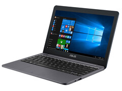Test Asus VivoBook E12 E203NA (N3350, HD) Laptop