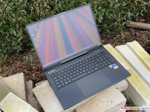 Medion Erazer Beast X40 im Test: Gaming-Notebook mit RTX 4090