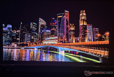 Nebula X1 Pro im abgedunkelten Raum...