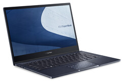 Das ExpertBook B5 Flip B5302FEA schlägt sich gut in unserem Test. (Bild: Asus)