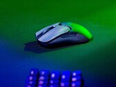 Die Razer Viper V2 Pro ist ein echtes Leichtgewicht, Razer macht aber keine Abstriche bei der Ausstattung. (Bild: Razer)