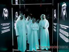 Scheichs der Vereinigten Arabische Emirate launchen erste KI-Universität der Welt.