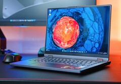 Die RTX-4060-Ausführung des Lenovo Legion Slim 5 14 ist zum Jahresanfang stark rabattiert (Bild: Alex Wätzel)