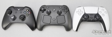 Xbox Controller, Steam Controller und Sony DualSense nebeneinander