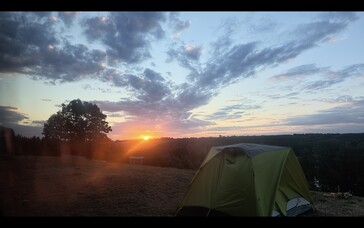 Hauptlinse bei Gegenlicht, Sonnenaufgang