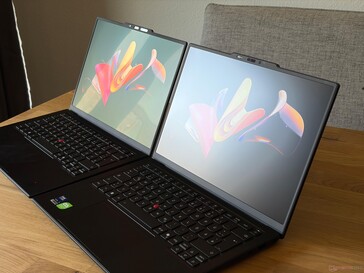 OLED (links) vs. IPS (rechts)