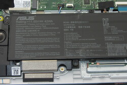 Der 42-Wh-Akku bietet eine ordentliche Laufzeit