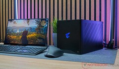 Externe Grafikkarten wie die Gigabyte Aorus RTX 4090 Gaming Box versprechen mehr Leistung für kompakte Notebooks, doch die Praxis ist komplexer. (Bild: Notebookcheck)