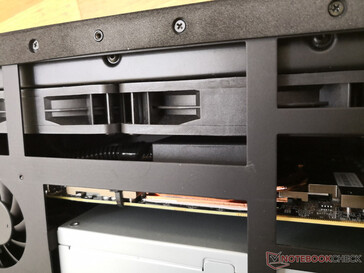 Das Entfernen der GPU ist möglich, dafür muss aber die komplette Gaming Box auseinandergebaut werden