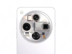 Ein offizieller Oppo-Manager lieferte in den letzten Stunden viel offizielles Material zum Oppo Find X8 Ultra, etwa Bilder der Hasselblad-Kameras. (Bildquelle: Oppo/@Ace100xd)