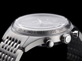 Der Timex Marlin Jet Chronograph bietet eine von der TAG Heuer Glassbox inspirierte Optik für weniger als 300 Euro.