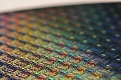 Vier Kerne und Hyper-Threading gibt's künftig schon beim günstigsten Core i3. (Bild: Laura Ockel, Unsplash)