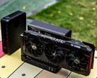 Der GPD Box Mini-PC und der GPD G2 (beide mit GPU abgebildet) sind als Bundle ab 1.837 US-Dollar (ca. 1.700 €) erhältlich