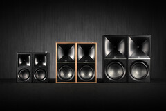 Die neuen Aktiv-Lautsprecher The Sevens und The Nines (mitte und rechts) ergänzen die The Fives (links). (Bild: Klipsch)