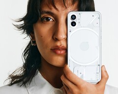 Nothing plant angeblich eine günstigere Version des Phone (1), die auf das Glyph Interface verzichtet. (Bild: Nothing)