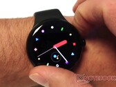 Eine Leakerin liefert bereits jetzt die exklusiv für die Pixel Watch 2 geplanten Ziffernblätter, die wohl gemeinsam mit dem Google Pixel 8 im Herbst startet.