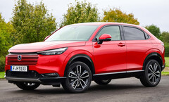 Honda HR-V 2025: Facelift bringt frisches Design und effizienten Hybridantrieb (Bildquelle: Motor1)