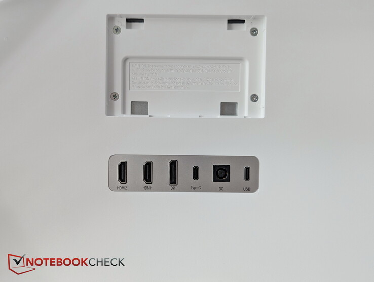 Hinten: 2x HDMI, DisplayPort, USB-C, Strom, USB-C - welcher USB-C stellt die 90 W bereit?