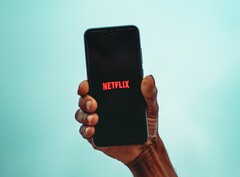 Netflix soll noch in diesem Jahr ein günstigeres Abonnement einführen, das teils durch Werbung finanziert wird. (Bild: Sayan Ghosh)