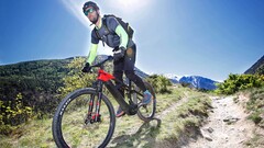 Fully E-MTBs im Test: Acht E-Fullys als Mountainbikes im Test, ein klarer Sieger.