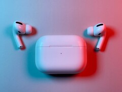 Apples beliebte kabellose Kopfhörer, die AirPods Pro, sind in den USA nun Gegenstand einer Schadensersatzklage (Bild: Ignacio R)