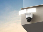 Die Eufy Security Floodlight Cam E340 ist eine von mehreren Neuheiten. (Bild: Anker)