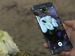 Es hätte doch alles so schön werden können: Ein Werbefoto des Galaxy Note 7. (Foto: Samsung)