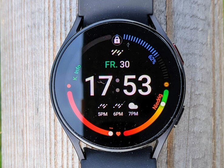 Das Gehäuse der Samsung Galaxy Watch5 besteht aus Aluminium