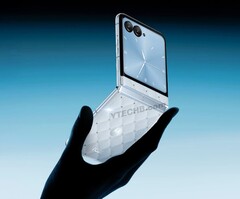 Motorola plant offenbar ein Flip-Phone mit Swarovski-Kristallen. (Bildquelle: Ytechb)