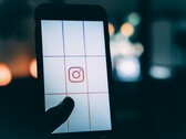 Instagram hat mehr als ein viertel der gesamten Einnahmen vom Mutterkonzern Facebook erwirtschaftet. (Bild: Luke van Zyl, Unsplash)