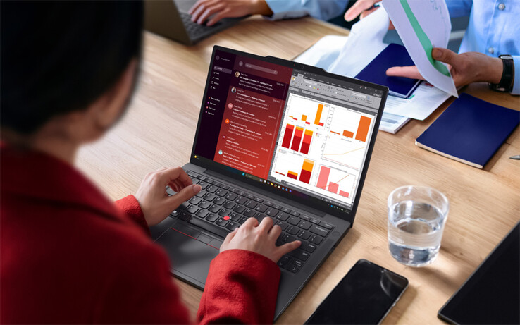 Das ThinkPad X13 Gen 7 AMD wiegt 987 Gramm mit seinem 54,7Wh Akku
