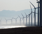 Windräder liefern manchmal zu viel Strom und dann wieder zu wenig. (Bild: pixabay/sonnydelrosario)