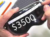 Apple setzt bei seinem 3.500 US-Dollar teuren Headset auf Plastik statt Glas an der Außenseite. Apple nennt es "laminiertes Glas". (Bild: JerryRigEverything)