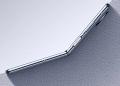 Huawei bringt sein Foldable P50 Pocket in zwei schicken Ledervarianten auf den Markt. (Bild: Weibo)