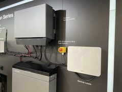 Powerocean-Gesamtinstallation auf der Intersolar/EES. Foto: Andreas Sebayang/Notebookcheck.com)