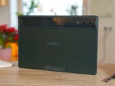 Das Lenovo Yoga Tab bietet nicht nur ein hochwertiges Gehäuse, sondern besitzt auch viele weitere Vorzüge zu einem günstigen Preis.