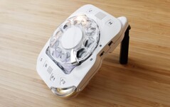 Das Rotary Un-Smartphone telefoniert auch unterwegs mit Stil, macht ansonsten aber wenig. (Bild: Justine Haupt)