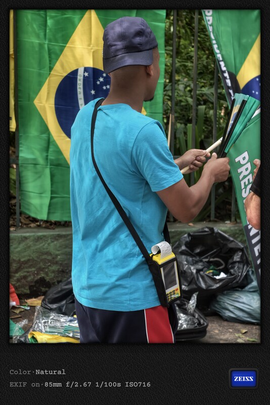 In Brasilien selbst bei Straßenverkäufern immer mit dabei: Das Pix-Terminal.